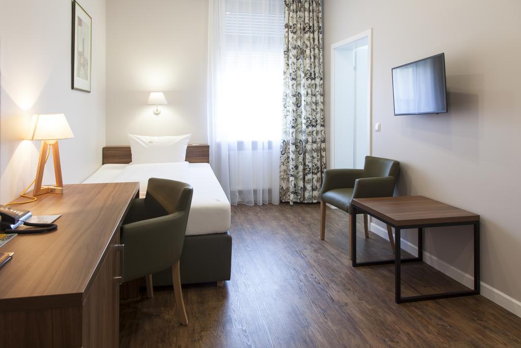 Hotel Engelbert 이제를론 외부 사진